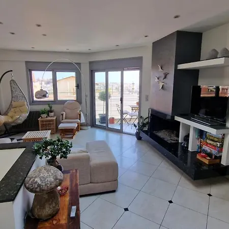 Lovely Maisonette